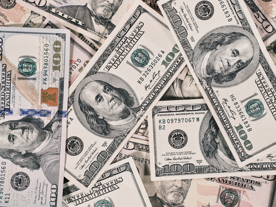 Amerykańscy politycy osłabiają greenbacka. Złoty korzysta z polityki Białego Domu Amerykańscy politycy osłabiają greenbacka. Złoty korzysta z polityki Białego Domu
