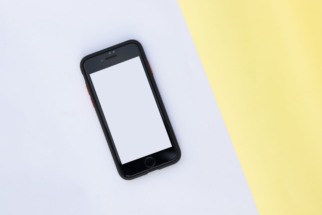 Apple oszczędza na innowacjach? Nadchodzący iPhone 18 Pro powtórzy design poprzednika