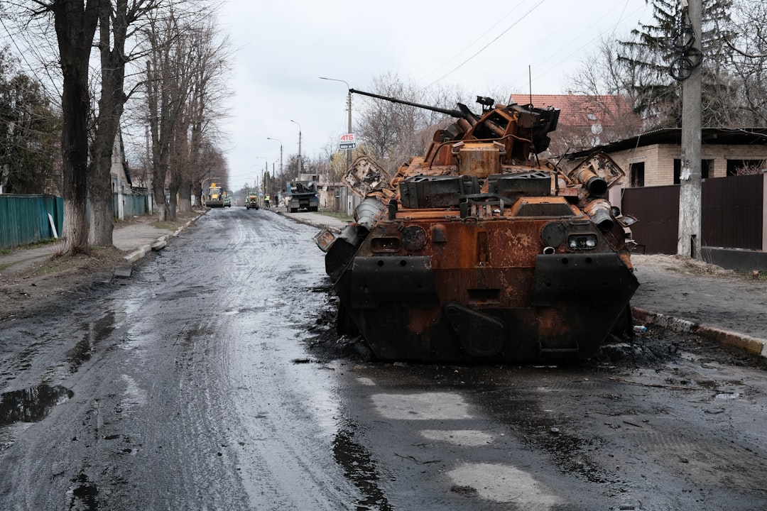 Brytyjski premier ostrzeżony przez Kreml. Rosja grozi „działaniami półmilitarnymi” i atakiem na fabryki Brytyjski premier ostrzeżony przez Kreml. Rosja grozi „działaniami półmilitarnymi” i atakiem na fabryki