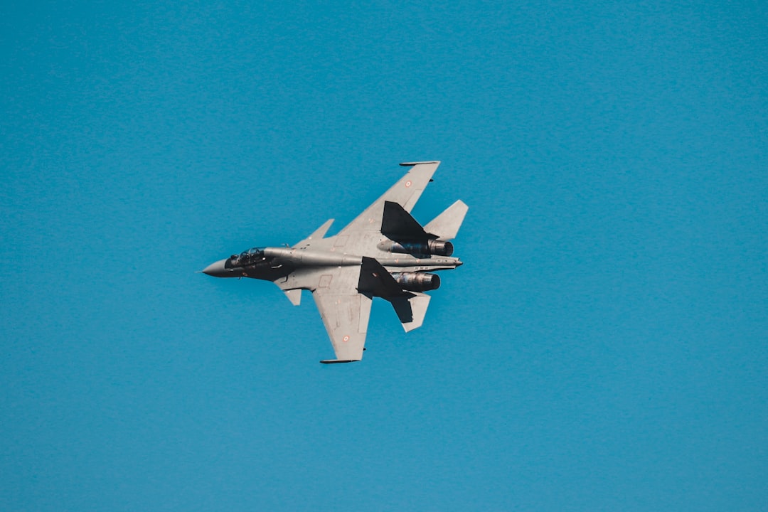 Dramatyczny moment na Węgrzech. Wojskowy myśliwce Gripen rozbił się pod Szolnokiem Dramatyczny moment na Węgrzech. Wojskowy myśliwce Gripen rozbił się pod Szolnokiem