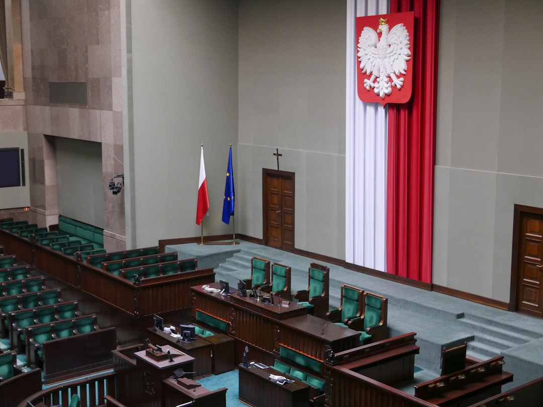 Grzegorz Braun z nowymi zarzutami od prokuratury. Na liście m.in. kradzież flag i sejmowe incydenty