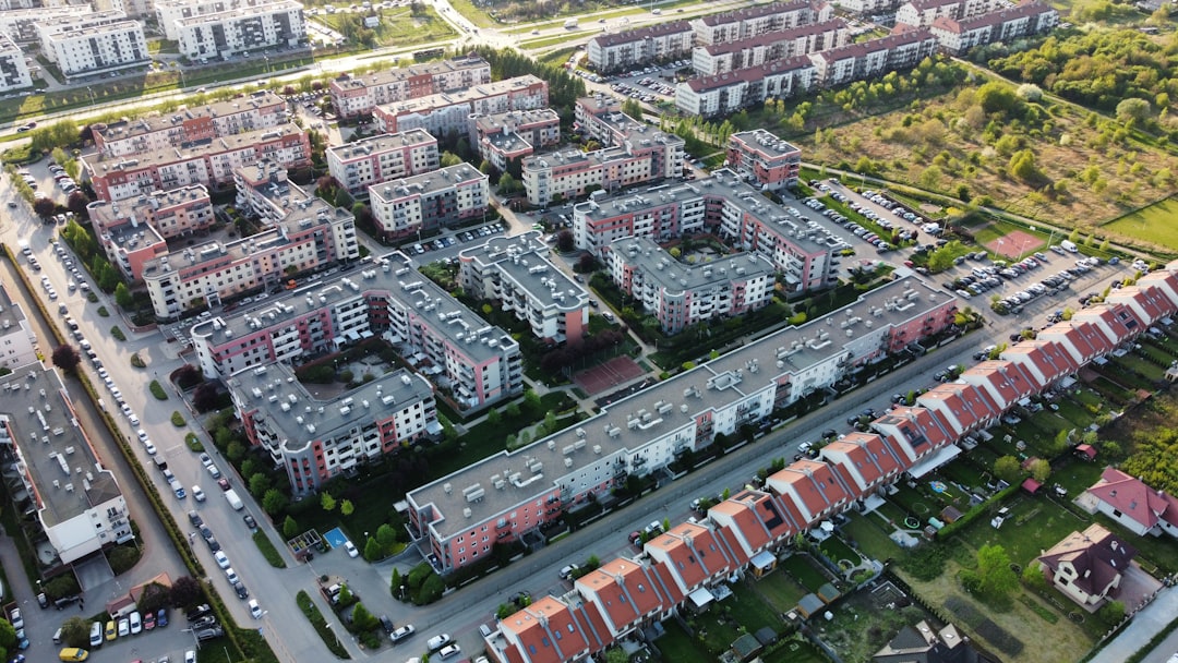 Jak wykurzyć Airbnb z wielkiego miasta? Lekcje od człowieka, który zmusił Nowy Jork do radykalnych kroków Jak wykurzyć Airbnb z wielkiego miasta? Lekcje od człowieka, który zmusił Nowy Jork do radykalnych kroków