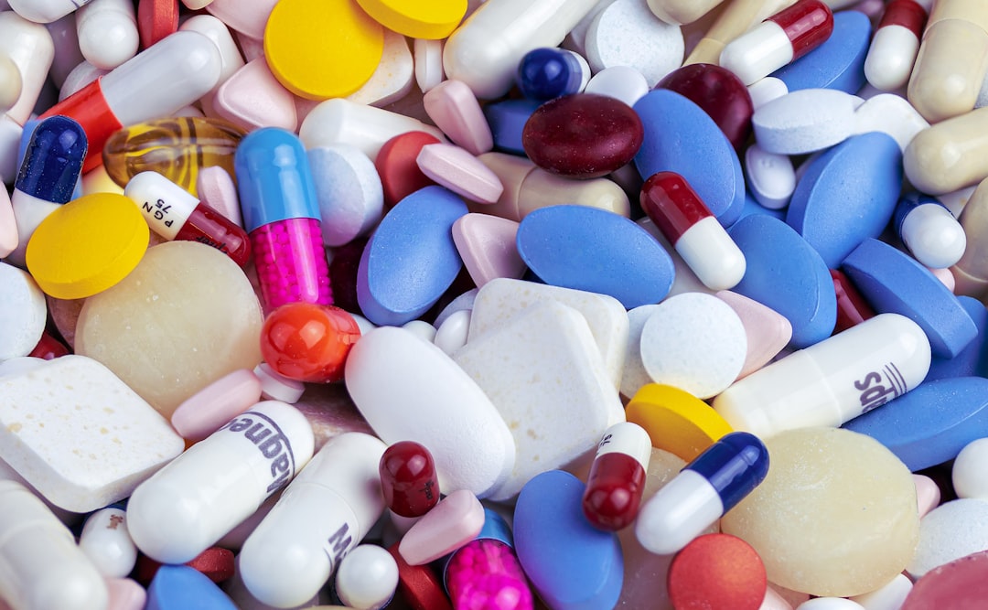 Kontrowersje wokół Jerzego Zięby: Procesy sądowe i spory o pseudomedycynę w Polsce Kontrowersje wokół Jerzego Zięby: Procesy sądowe i spory o pseudomedycynę w Polsce