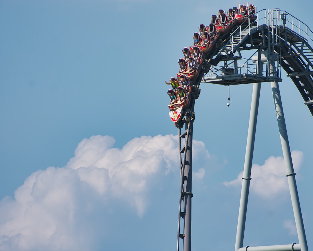 Koszmar w amerykańskim parku rozrywki. Kultowy rollercoaster zamknięty po serii dramatycznych wypadków