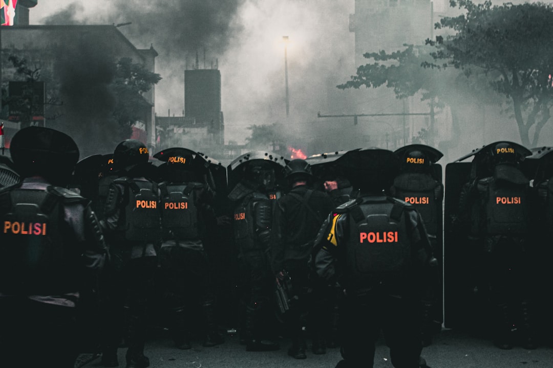 Krwawy atak w szwedzkiej szkole. Zamachowiec z mieczem wdarł się do placówki Krwawy atak w szwedzkiej szkole. Zamachowiec z mieczem wdarł się do placówki
