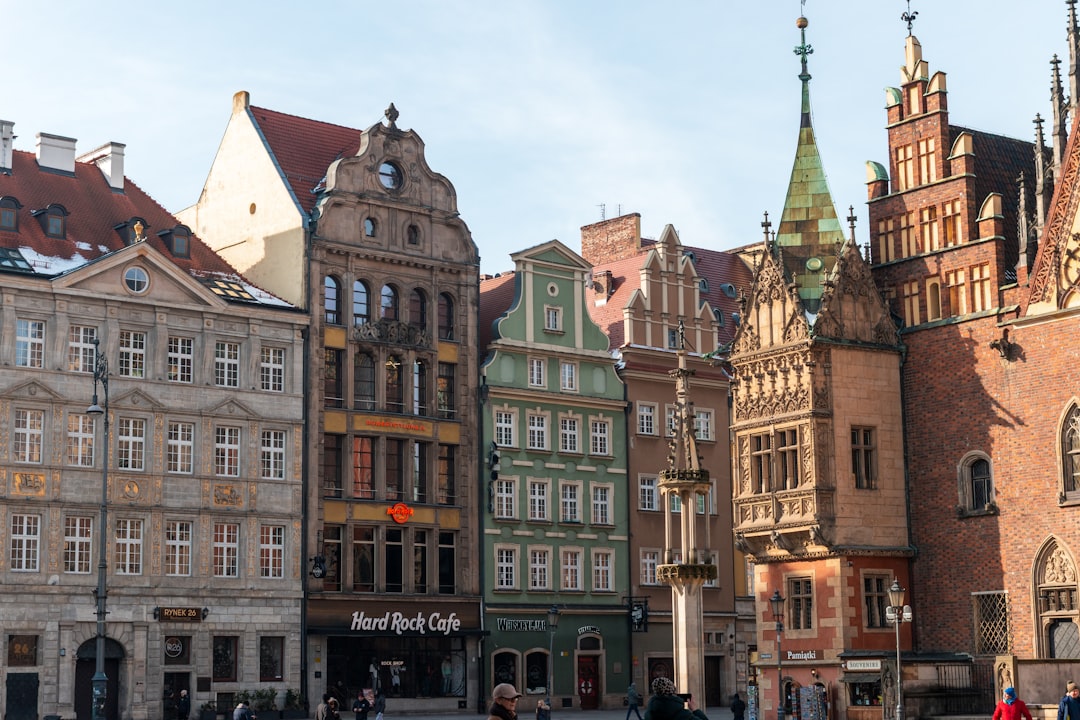 Miasto z najdłuższym rynkiem w Europie kryje niezwykłe sekrety. Ślady Napoleona i kosmiczny deszcz