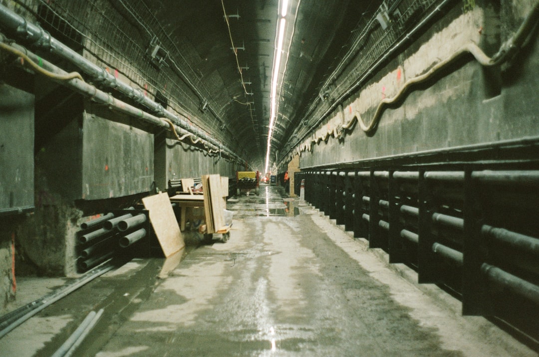 Miliony na krakowskie metro pod lupą. Premier stawia sprawę jasno