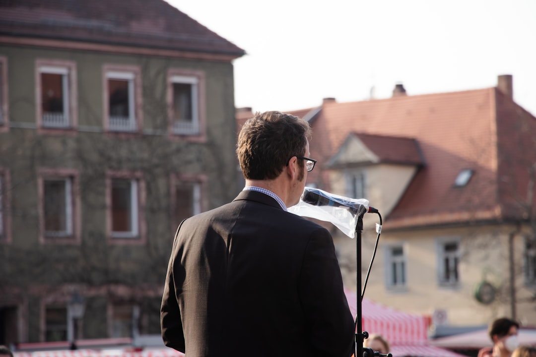 Nawrocki przerywa milczenie w Juracie. Stanowcze demarkacje wokół afery Zondacrypto