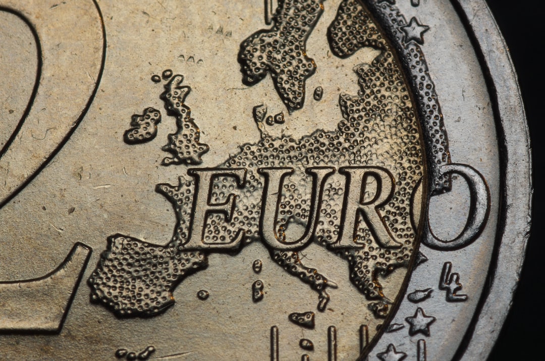 Revolut uderza w dominację dolara. Nowy stablecoin EURR debiutuje w Polsce Revolut uderza w dominację dolara. Nowy stablecoin EURR debiutuje w Polsce