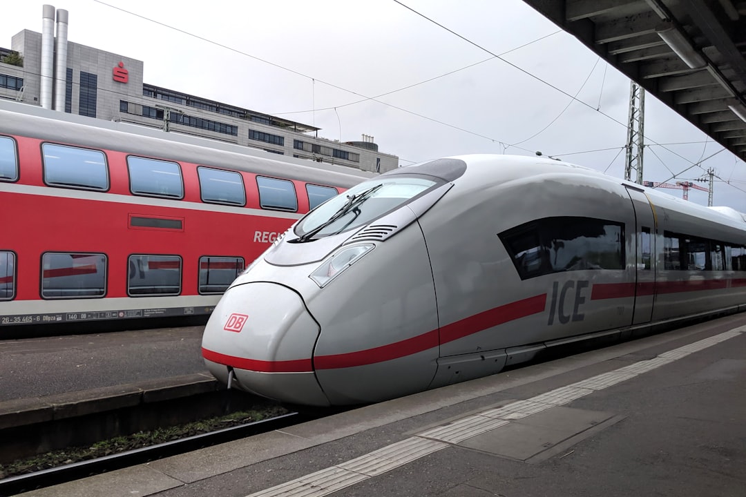 Rewolucja na polskich torach tuż-tuż. Pendolino rozpędza się do 253 km/h i szykuje na rekordowy rozkład Rewolucja na polskich torach tuż-tuż. Pendolino rozpędza się do 253 km/h i szykuje na rekordowy rozkład