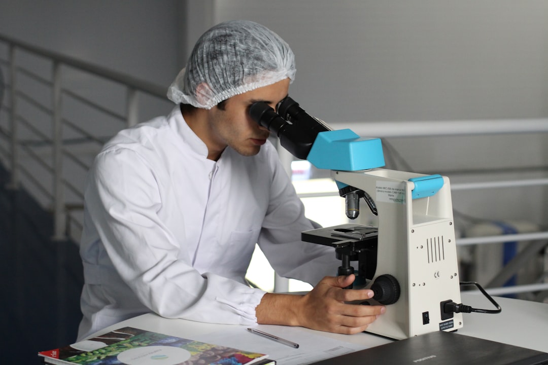 Stagnacja w polskich badaniach klinicznych. Miliony dolarów i tysiące pacjentów pod lupą Stagnacja w polskich badaniach klinicznych. Miliony dolarów i tysiące pacjentów pod lupą