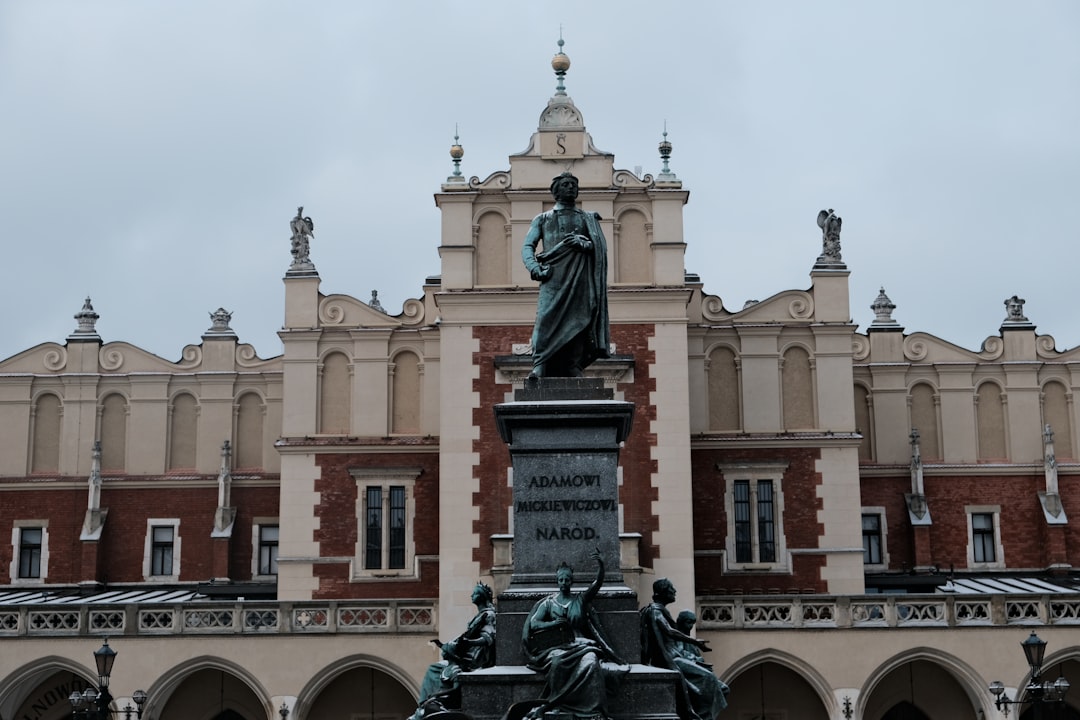 Wyborcza gorączka w Krakowie. Sławomir Pietrzyk rzuca wyzwanie rywalom i zaprasza do debaty