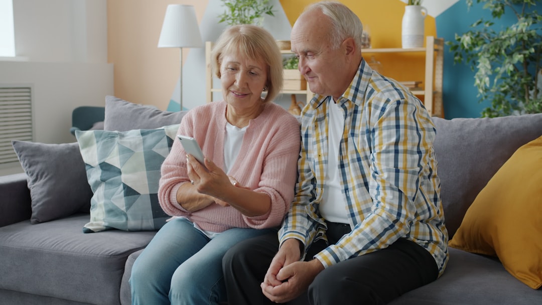 Wyższa emerytura za 800 zł? Nowa pułapka oszustów uderza w seniorów Wyższa emerytura za 800 zł? Nowa pułapka oszustów uderza w seniorów