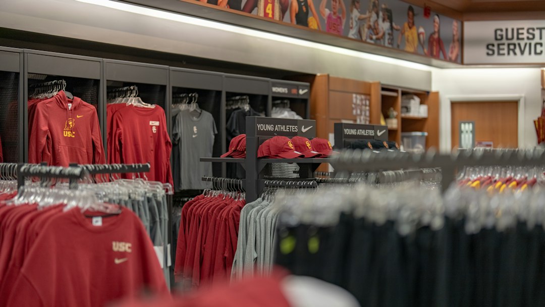 Akademicki merchandising po poznańsku. Jak Politechnika Poznańska podbija serca studentów? Akademicki merchandising po poznańsku. Jak Politechnika Poznańska podbija serca studentów?