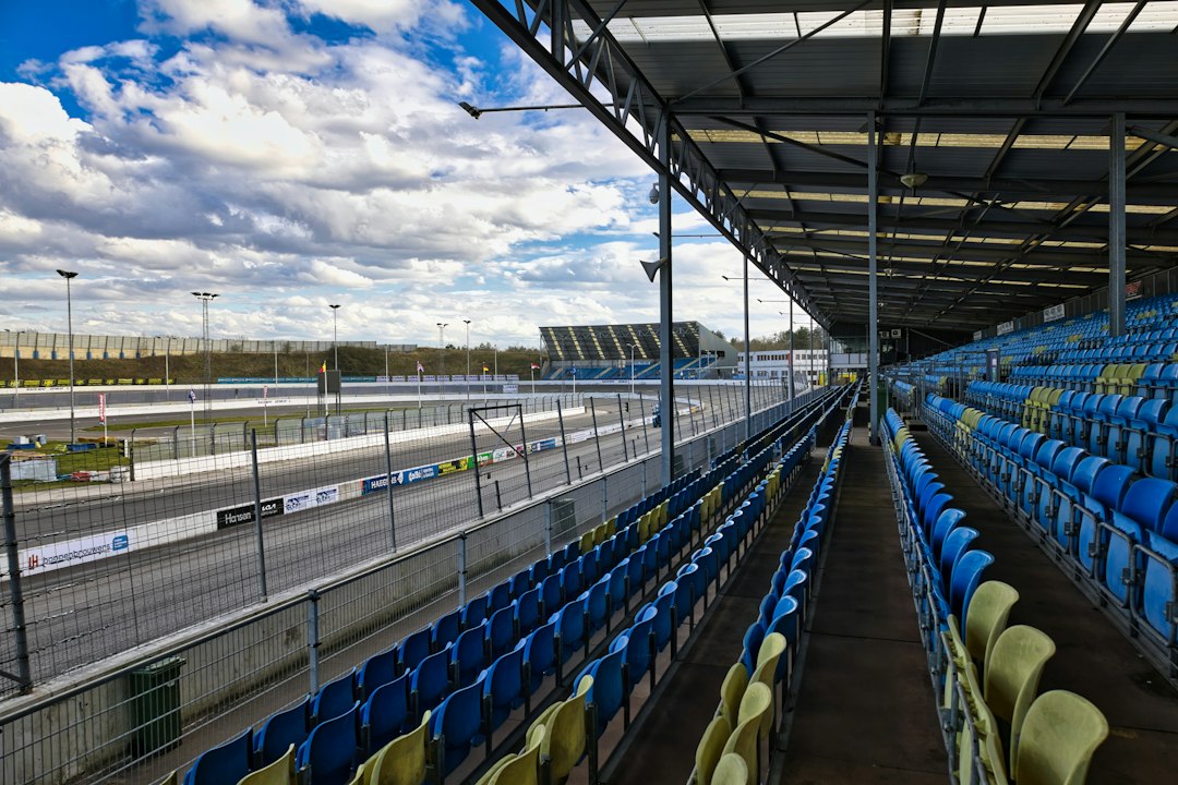 Awans do elity i burza o stadion w Bydgoszczy. Radny nie patrzy w zęby: „Kurnik zamienimy na nowszy kurnik”