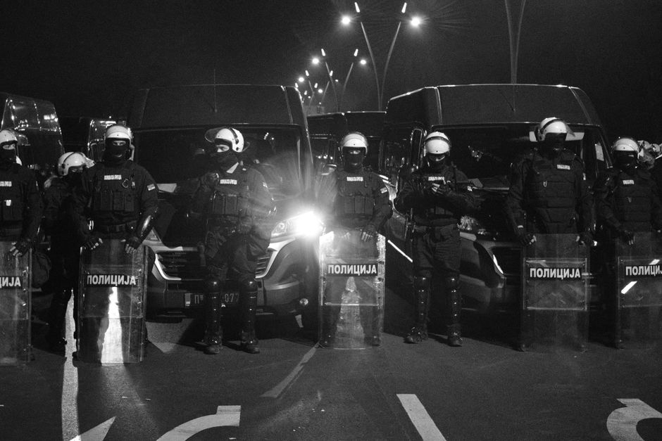 Bratobójcza wymiana ognia w Kijowie. Zełenski grzmi po starciu ukraińskich służb Bratobójcza wymiana ognia w Kijowie. Zełenski grzmi po starciu ukraińskich służb