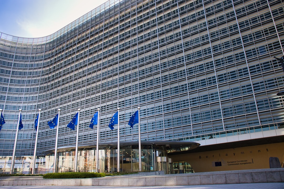 Brukselskie biurko rozliczeń. Znani polscy europosłowie znowu pod lupą komisji JURI Brukselskie biurko rozliczeń. Znani polscy europosłowie znowu pod lupą komisji JURI