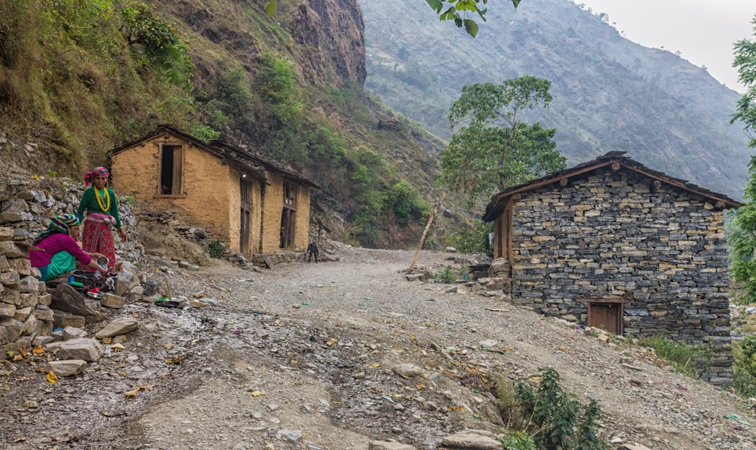 Cuda pod lawinami błota w Nepalu. Ocaleni odnalezieni po dziesięciu dniach