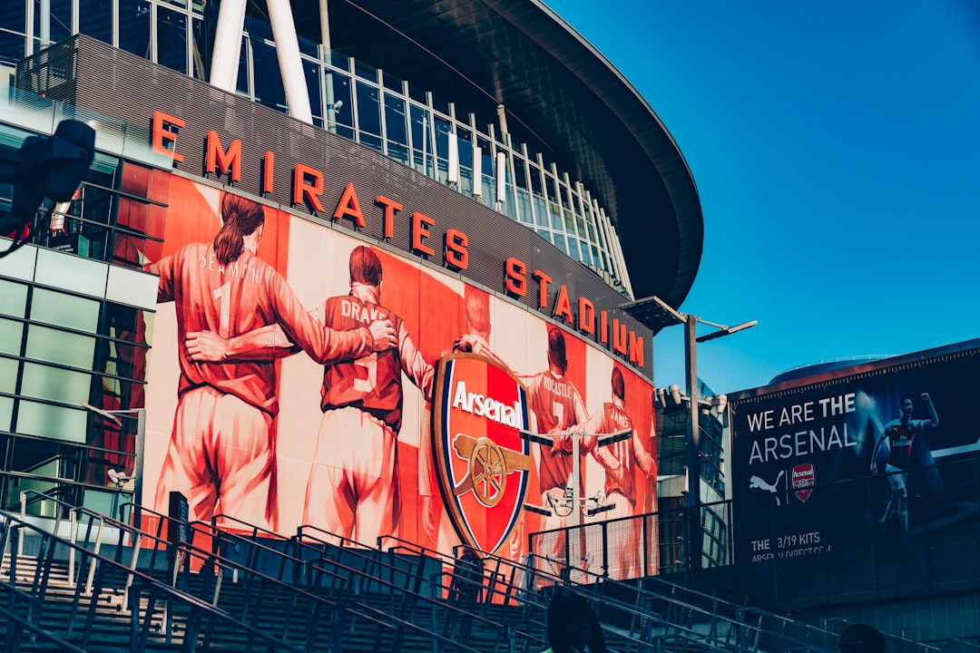 Derby Londynu pod prądem. Arsenal podejmuje rozpędzoną Chelsea