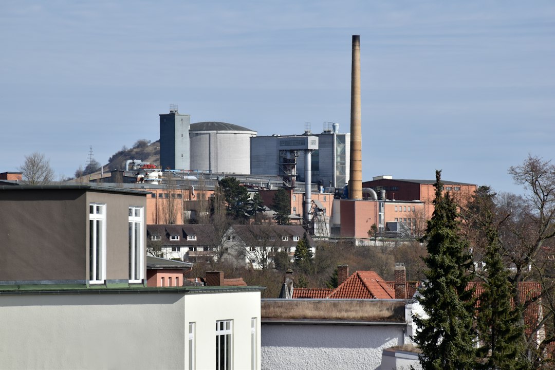 Niemiecka gospodarka łapie chwilowy oddech. Eksperci ostrzegają przed kruchością ożywienia w 2026 roku