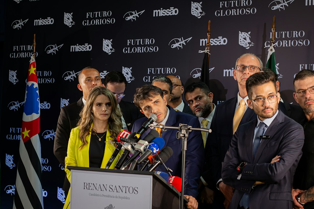 Nitras uderza w nowego szefa PKOl. Ujawnił dokumenty i zarobki Mariana Kmity