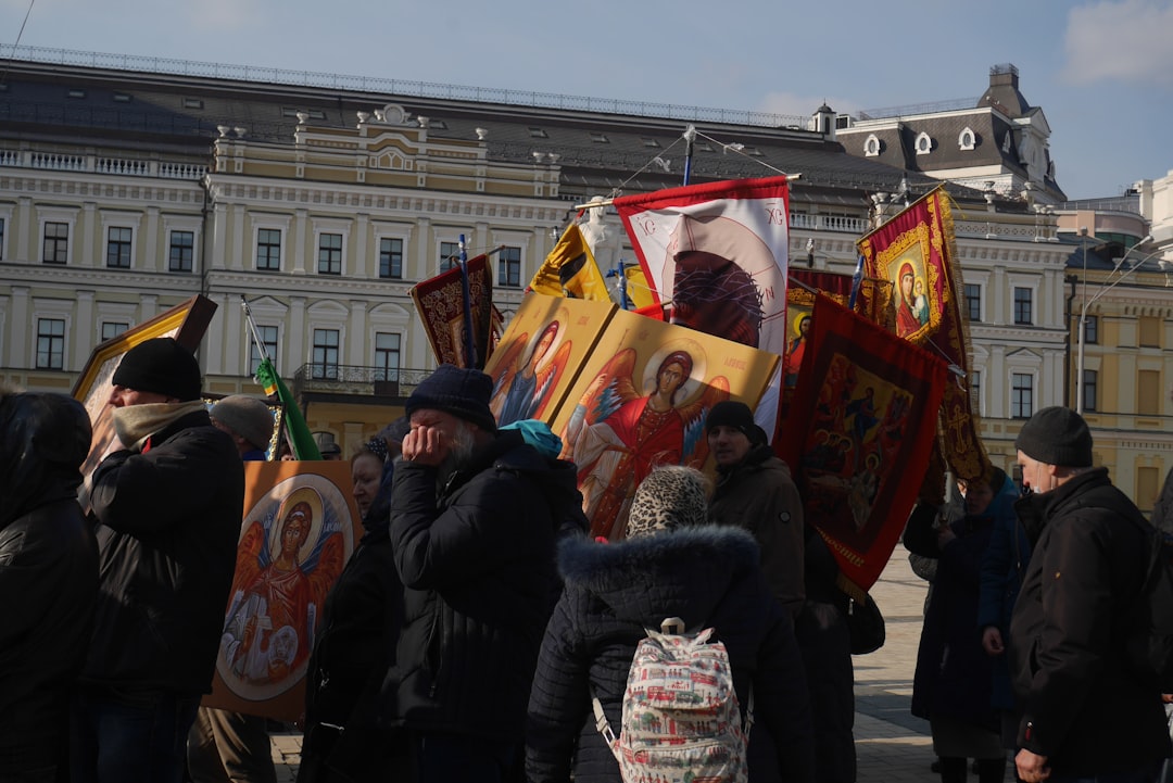 Przełom w dyplomacji czy kolejna zagadka? Zełenski domaga się trójstronnych rozmów z Moskwą