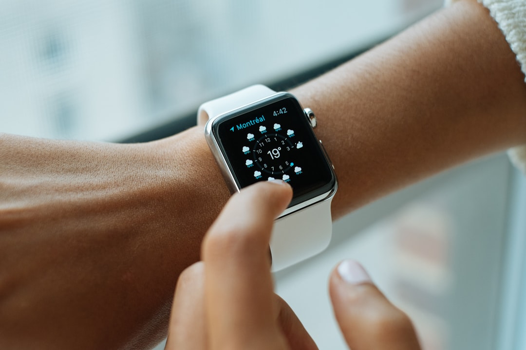 Smartwatch psuje ci sen? Nowa moda rodzi niebezpieczną obsesję