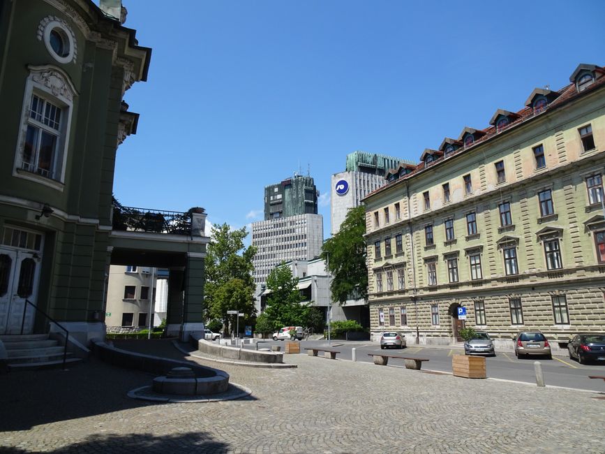 Tajemniczy wypadek urzędnika MSZ w Lublanie. Resort dementuje doniesienia o oknie i dokumentach
